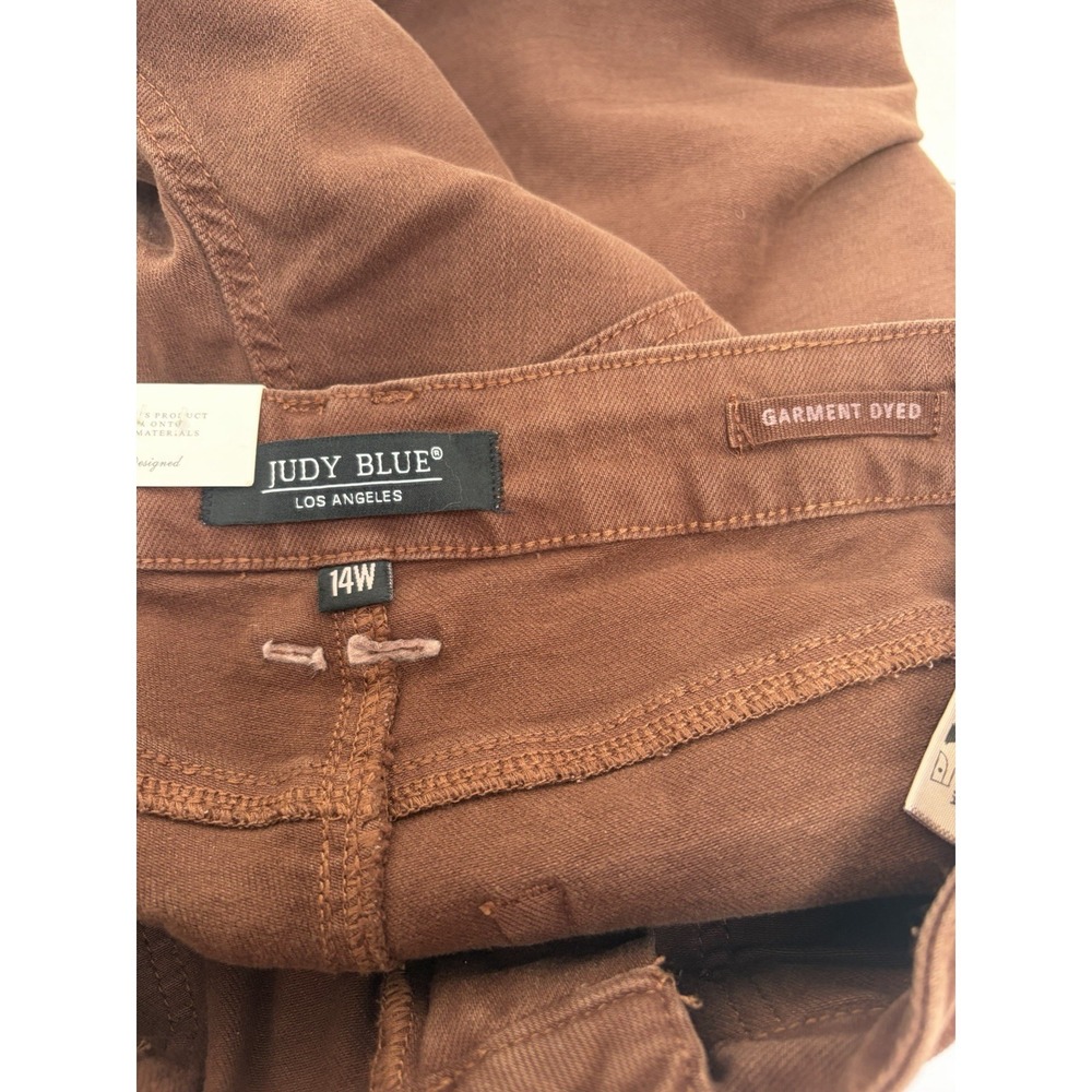 Judy Blue NWT Mid-Rise Brown Utility Pocket Wide Leg Crop Jeans Size 14W #881017 - Picture 3 of 6